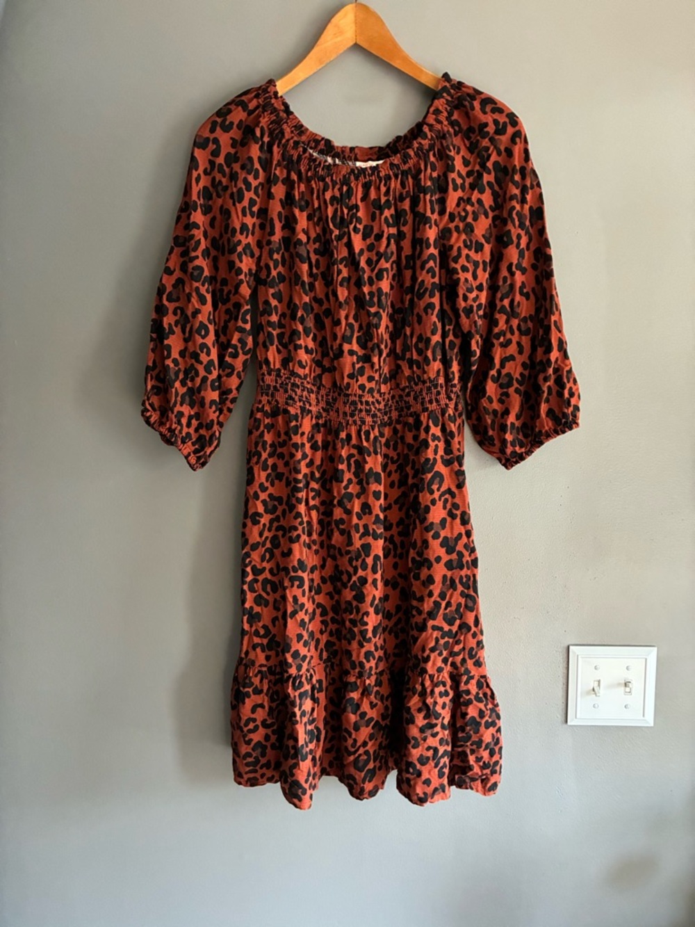 Rust Leopard Print Smocked Waist Midi Dress NWT Size Small - Picture 7 of 8